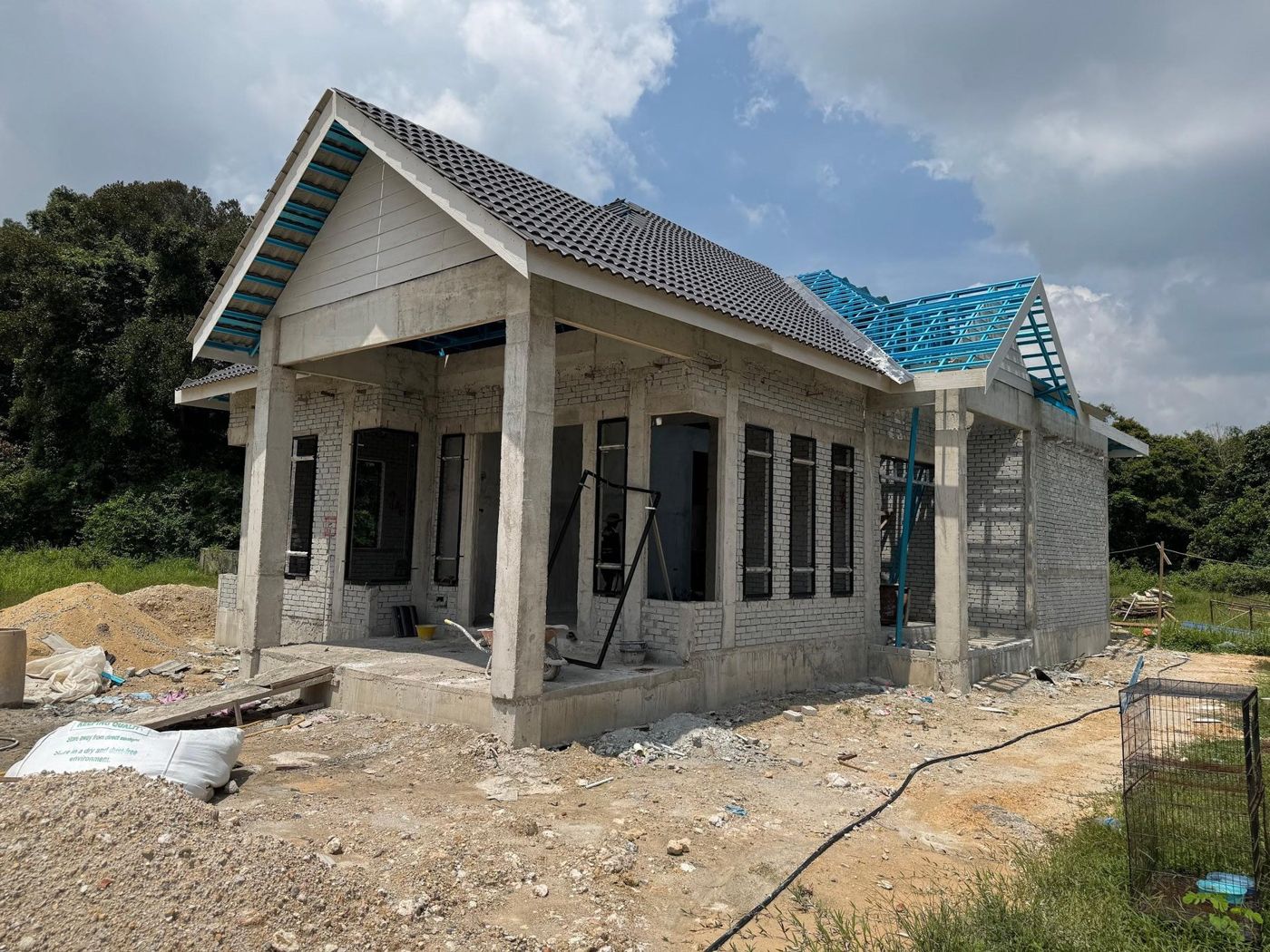 Peringkat awal pembinaan rumah